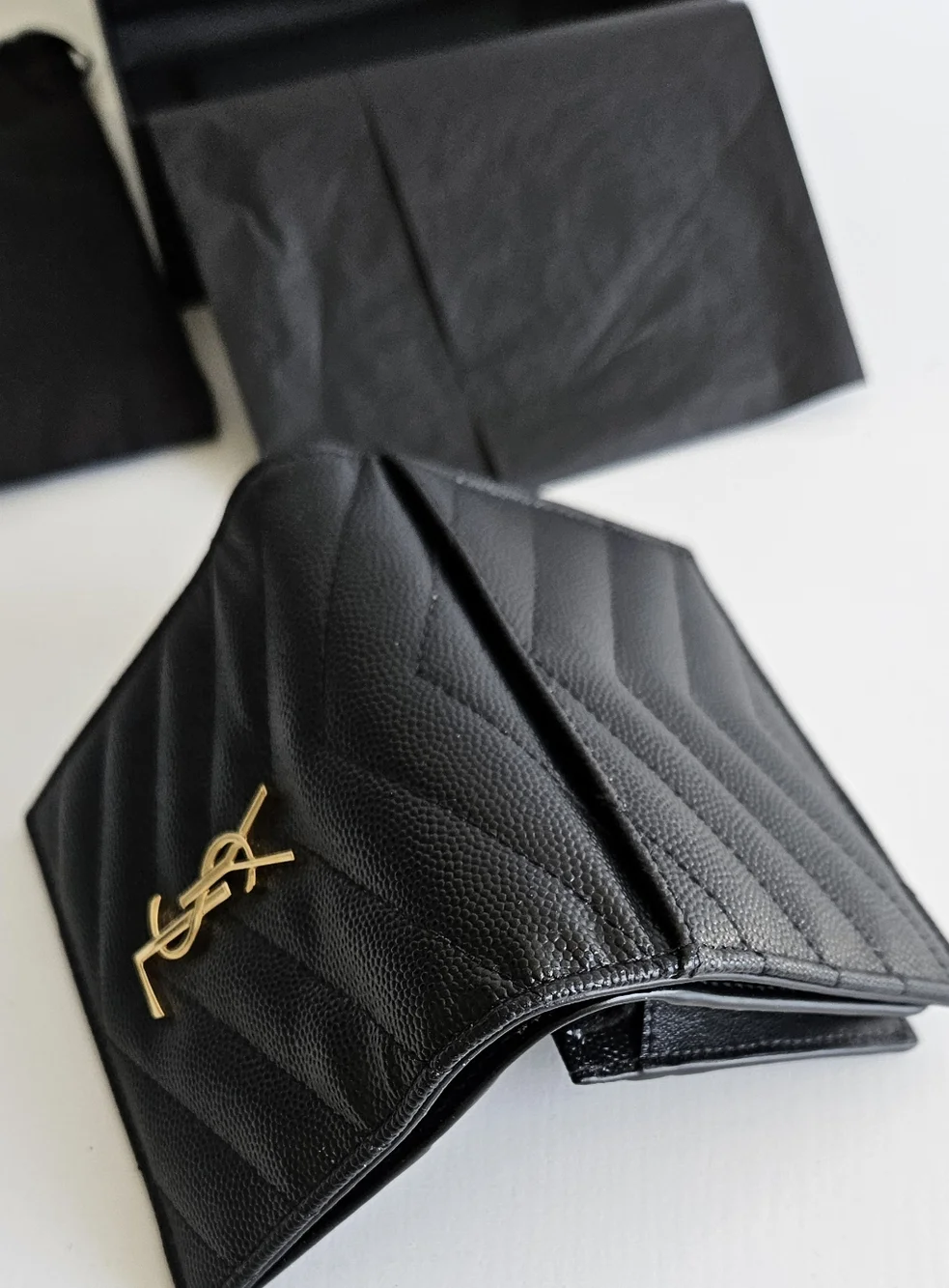 YSL Cassandra Chevron Quiltet Leather Envelope Wallet Box Cards Dust Bag FIRM - Picture 2 of 14
